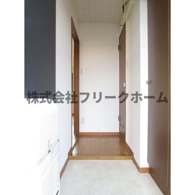 地蔵前マンションの玄関