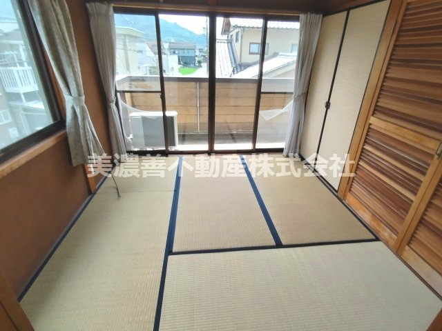 ６７１９５　岐阜市粟野東2丁目中古戸建の和室