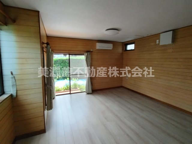 ６７１９５　岐阜市粟野東2丁目中古戸建の洋室