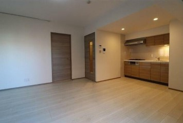 【居間・リビング】 | リバーレ中野坂上 | 12.5帖のきれいなLDK。
