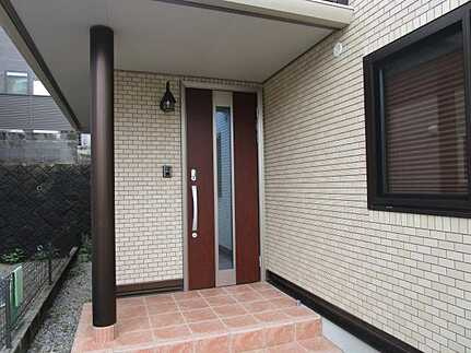 安佐南区山本新町５丁目の玄関