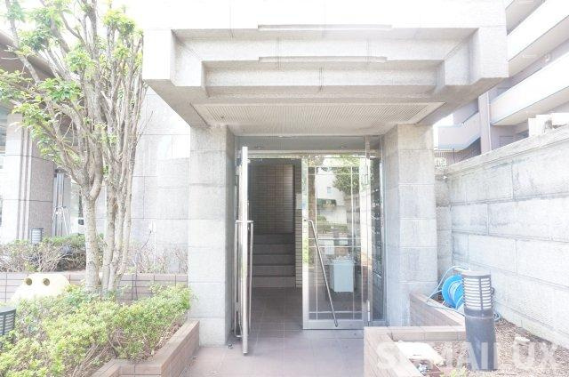 熊本市東区健軍２丁目の賃貸マンションのエントランス