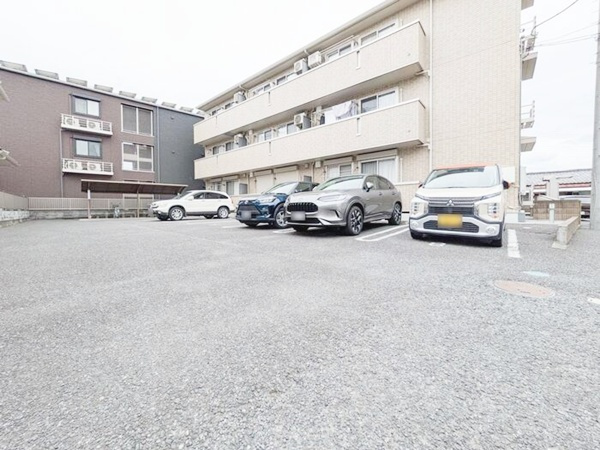 グレイスの駐車場