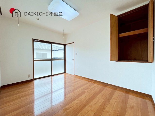 【居間・リビング】 | 行田市持田5丁目　中古戸建