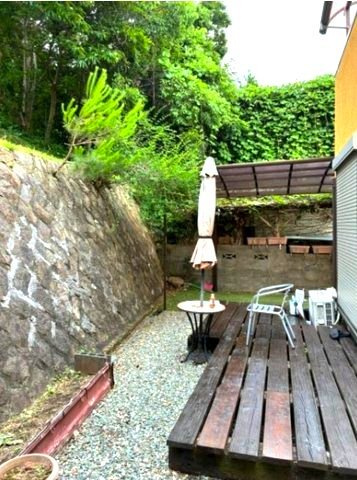 仁川高台2丁目の庭|お庭付き　バーベキュー・家庭菜園やガーデニングなどにも

