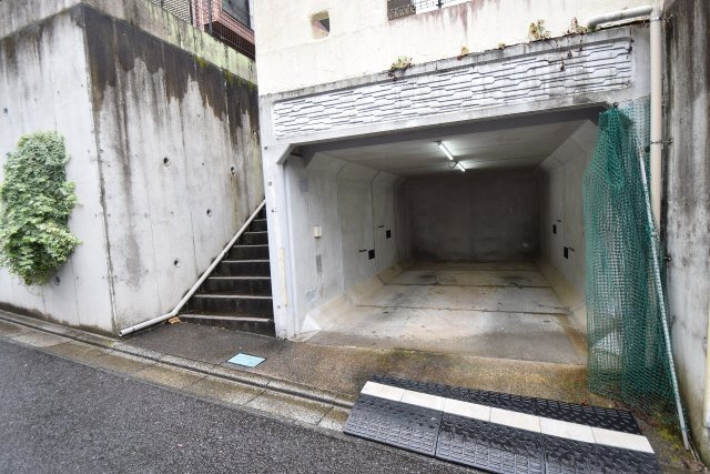 中藤下郷貸家の駐車場