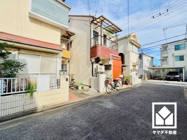尼崎市瓦宮１丁目の外観