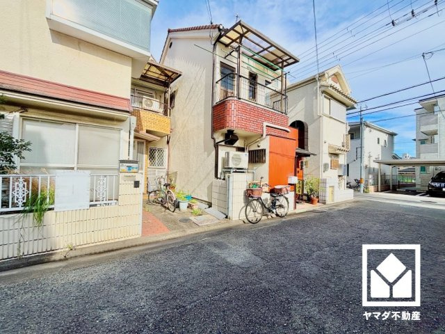 尼崎市瓦宮１丁目の外観