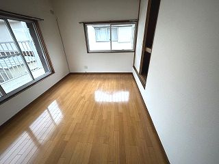 渡辺貸家の洋室|洋室です
