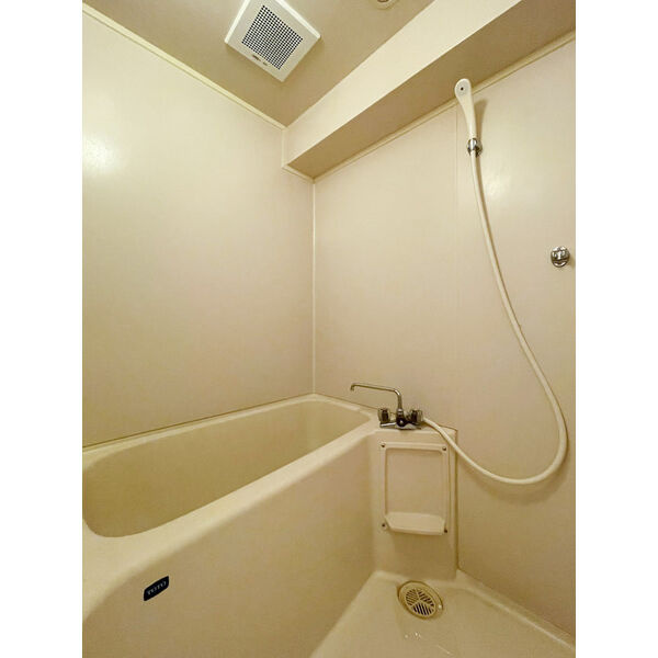 友広ビルの浴室