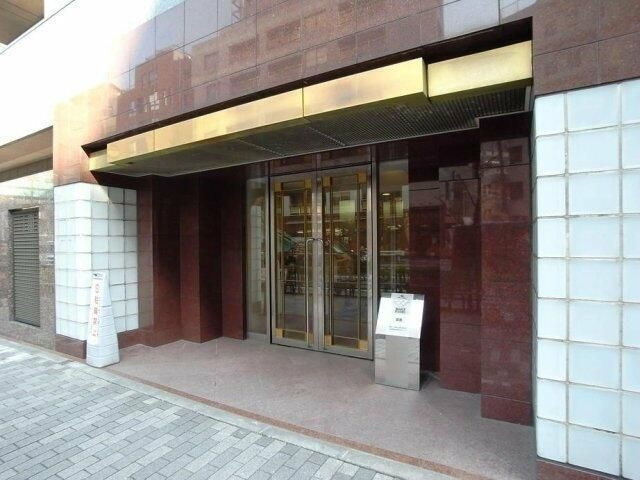 パレステュディオ目白のエントランス
