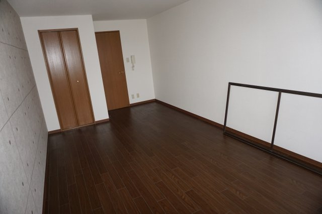 和泉市太町の賃貸マンションの洋室|ゆったりした洋室です
