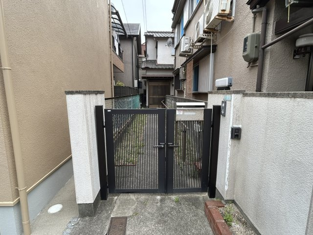 【外観】 | 甲子園町中古戸建 | 外はこのようになっています