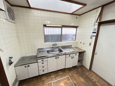 【キッチン】 | 甲子園町中古戸建 | キッチンでお料理をお楽しみください