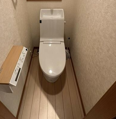 三ッ沢東町アパートのトイレ