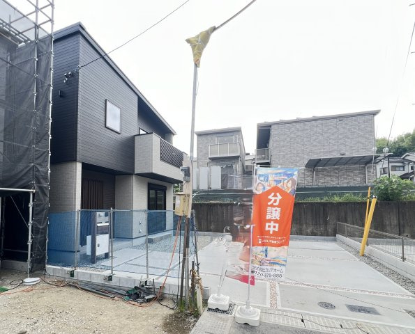 北葛城郡上牧町第1中筋出作全2棟 の外観