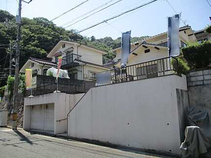 西区己斐上２丁目の前面道路含む現地写真