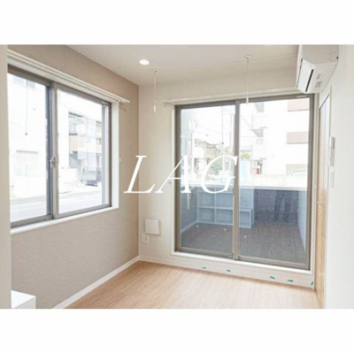 【居間・リビング】 | ウィンドテラス船橋宮本Ⅰ | 洋室のお部屋です。