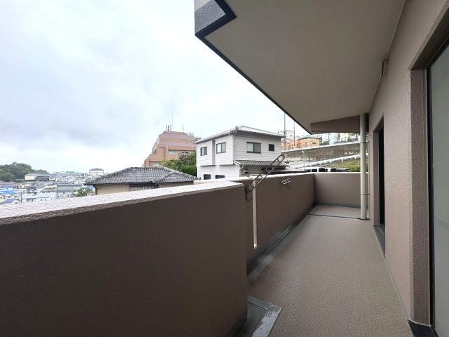 ディアエスタ・ミオ垂水のバルコニー