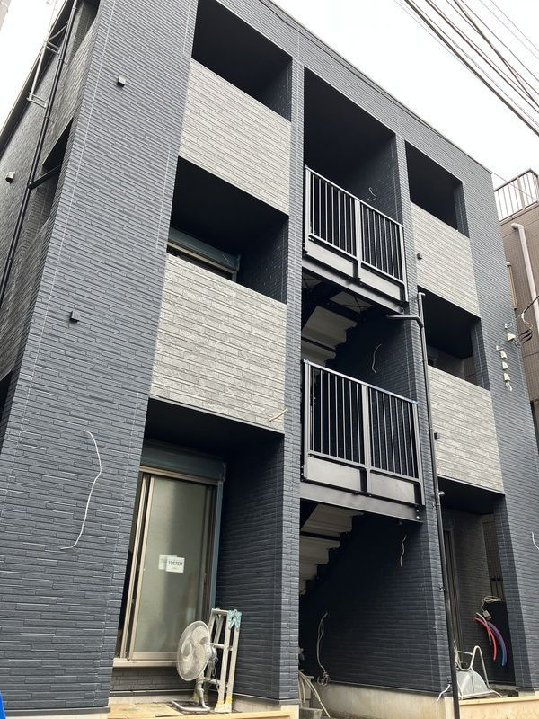 イクシオ小松川の外観