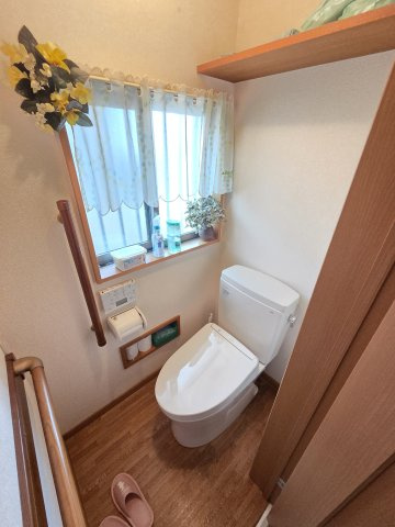 桐生市広沢町五丁目　中古住宅のトイレ
