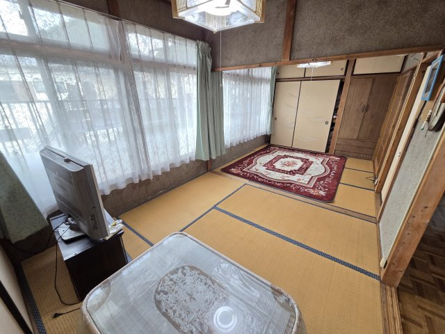 桐生市広沢町五丁目　中古住宅の洋室