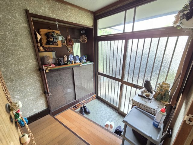 桐生市広沢町五丁目　中古住宅の玄関