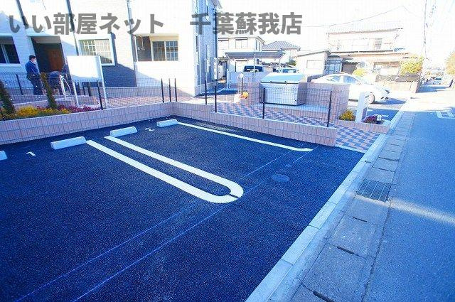 グランメルⅡの駐車場|カースペースがあります