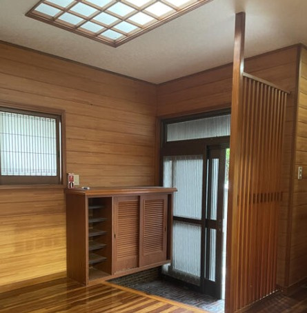 城ケ崎4丁目の玄関