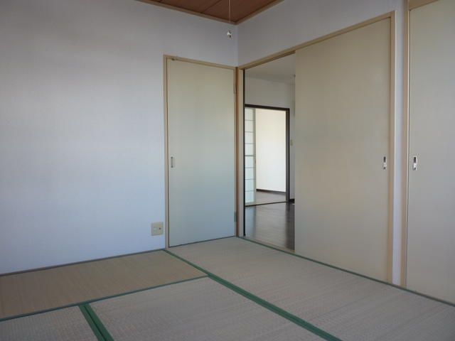 エスポワール馬渡の洋室