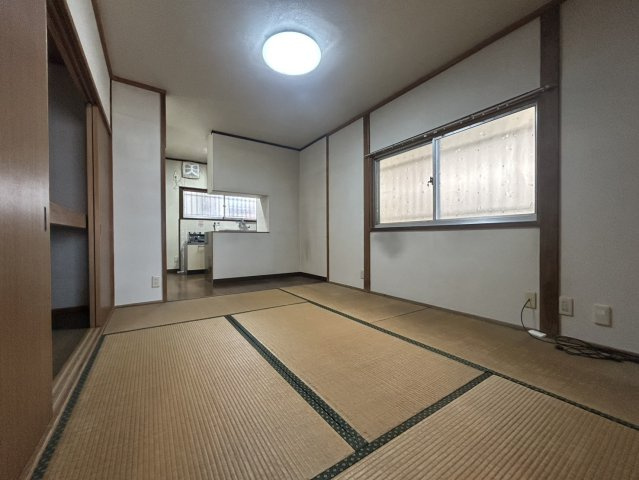 岸和田市池尻町　中古戸建の居間・リビング