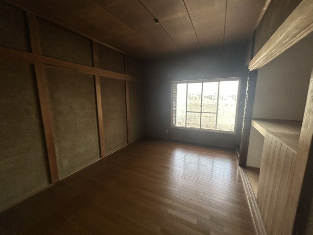 岸和田市池尻町　中古戸建の洋室