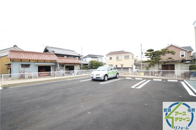 サンライズ赤羽の駐車場