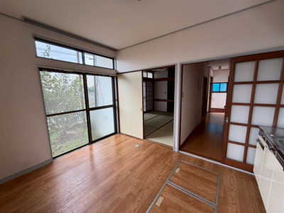 【居間・リビング】 | 武蔵村山市学園1丁目　中古戸建　【全1棟】