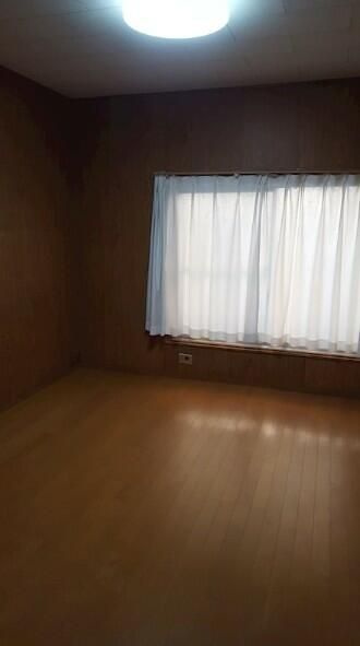 中台テラスハウスの寝室