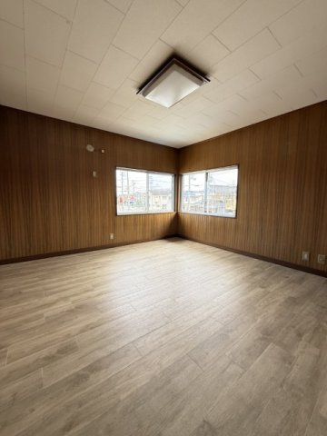野口町坂井戸建ての洋室|スタンダードな洋室です