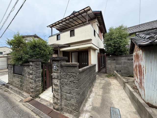 野口町坂井戸建て