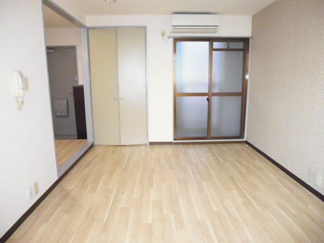 パレスエイトの洋室