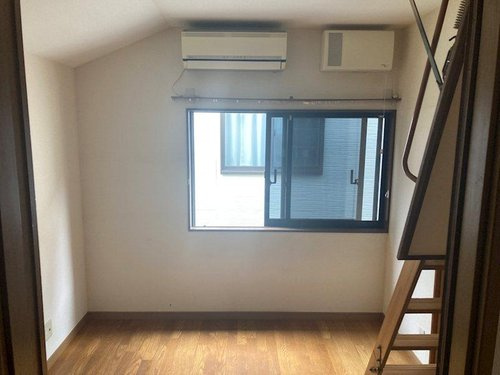 【洋室】 | 大和市福田　中古戸建 | 明るい洋室です