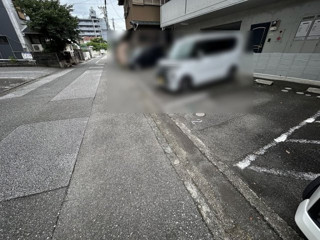 シャトルイン高知の駐車場|カースペースがあります