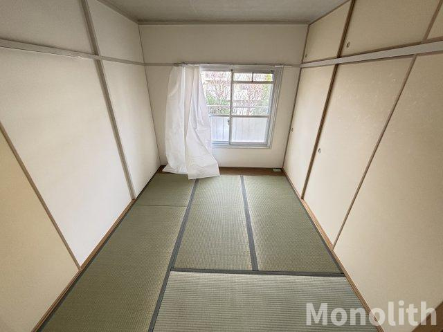 鶴山台27号棟の和室