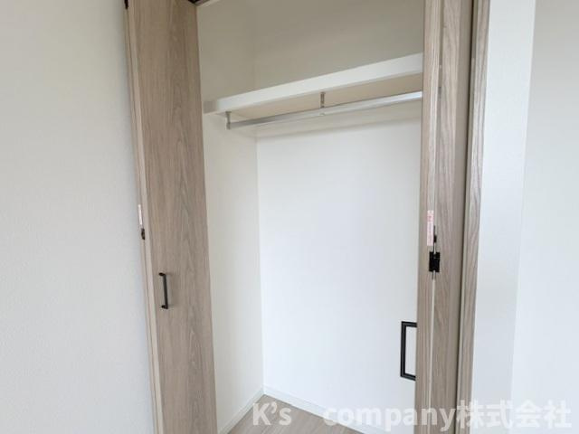 ◎茅ヶ崎市矢畑　レクセルガーデン茅ヶ崎の収納|洋室5.5帖の収納スペース◇