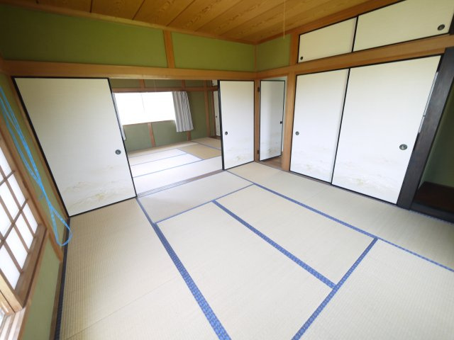 長生郡白子町古所　中古戸建の和室|3LDK  洋室約10帖 和室約10帖　2階にもトイレ  白子海岸まで車約3分   インターそば