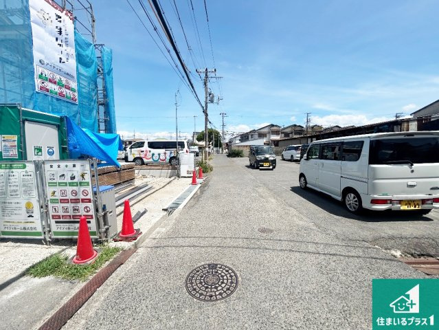 貝塚市堀　第01期　新築一戸建ての前面道路含む現地写真|周辺は落ち着いた街並みの住宅地！子育てがしやすい住環境です！まだ未完成ですが、現地でしかわからない事もございます。是非一度ご覧ください。