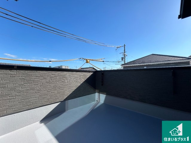 17(土)18(日)現地説明会！◆貝塚市堀　第01期　新築一戸建てのバルコニー|日当たりのよいバルコニー！お部屋が開放的に！