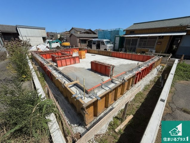 貝塚市堀　第01期　新築一戸建ての外観|周辺は落ち着いた街並みの住宅地！子育てがしやすい住環境です！まだ未完成ですが、現地でしかわからない事もございます。是非一度ご覧ください。