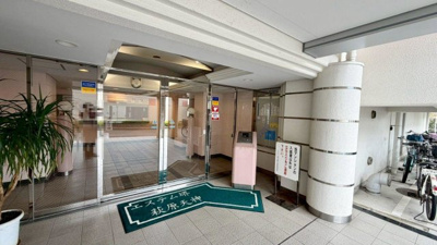 【エントランス】 | エステム堺荻原天神 | ２０２６年５月にリフォーム完成済みの室内をぜひご覧ください。水回り設備、室内を一新しています。