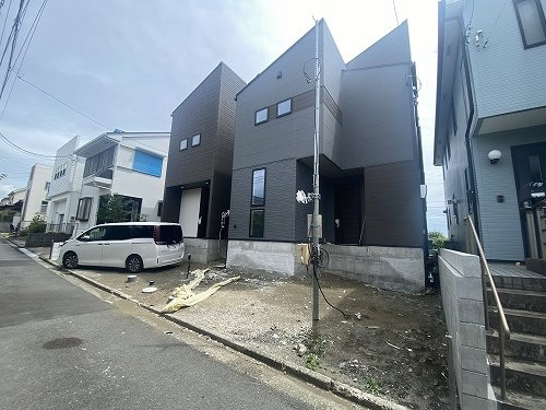 【外観パース】 | 【仲介手数料０円】二宮町二宮　新築一戸建て　全2棟 | 【仲介手数料０円】二宮町二宮　新築一戸建て　全2棟