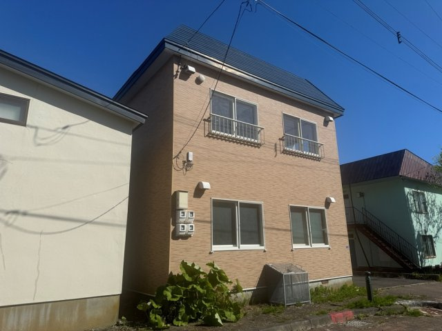 西川マンションの外観