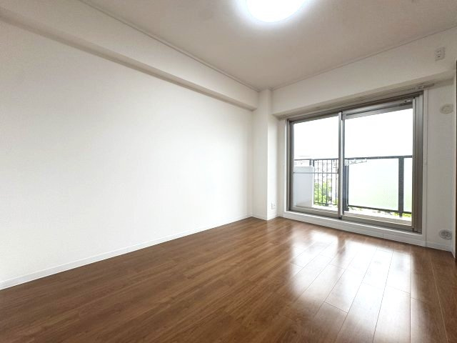 パームスクエアジェームス山の洋室